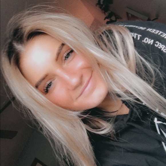 olivia_moe_